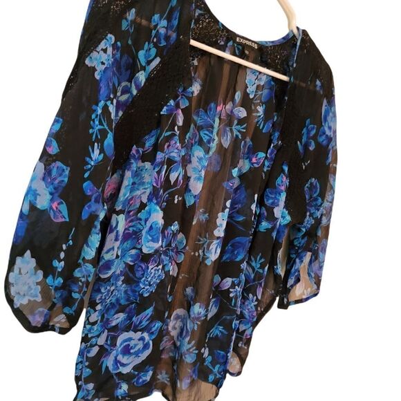 Express Floral Lace Short Sheer Kimono - Picture 10 of 16